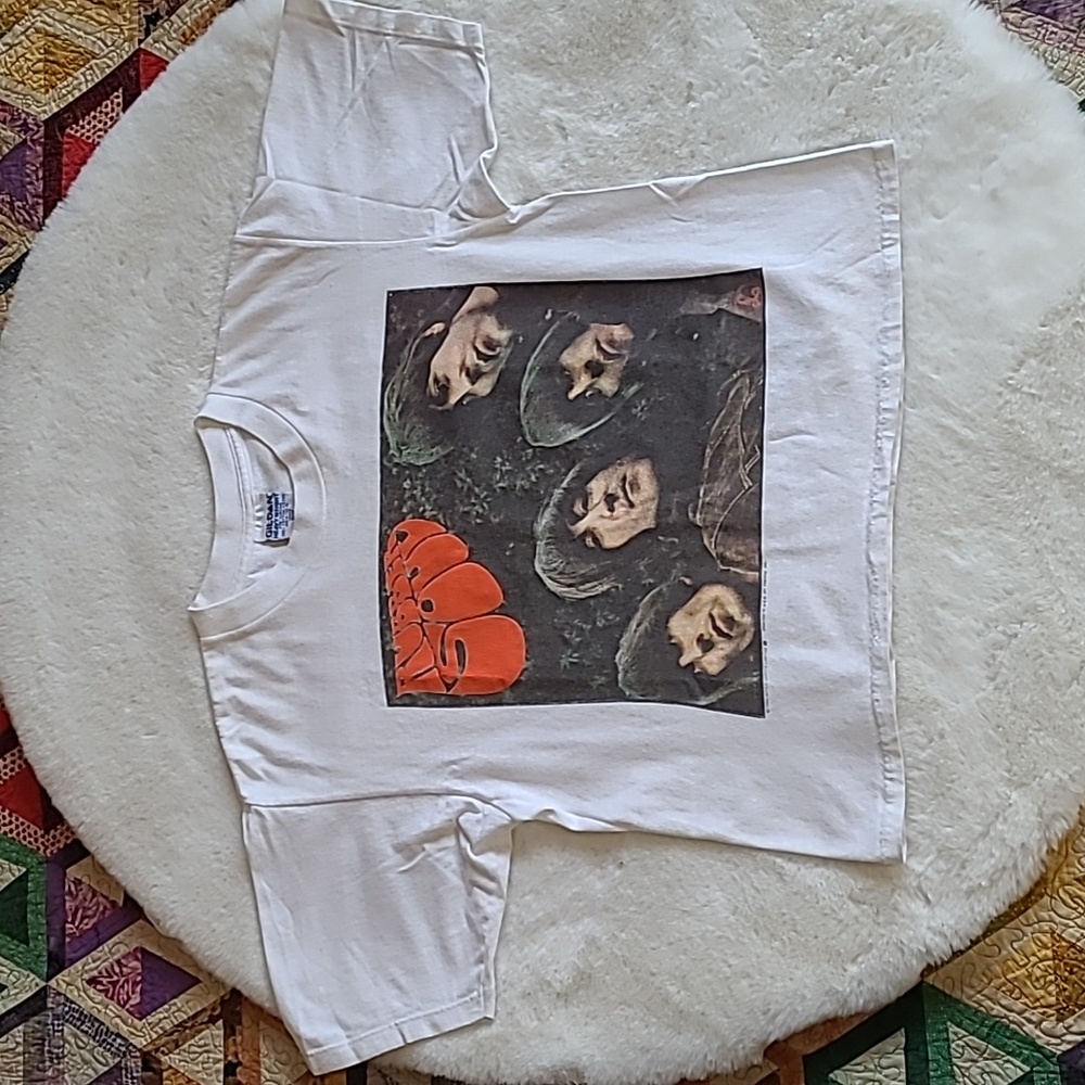 VINTAGE Gildan Beatles Rubber Tour Graphic Short Sleeve Single Stitch Tee